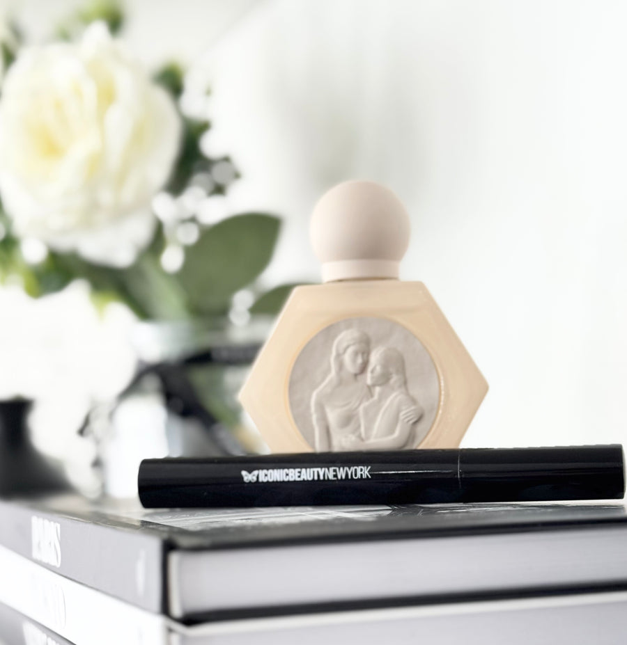 WATERPROOF BLACK MASCARA