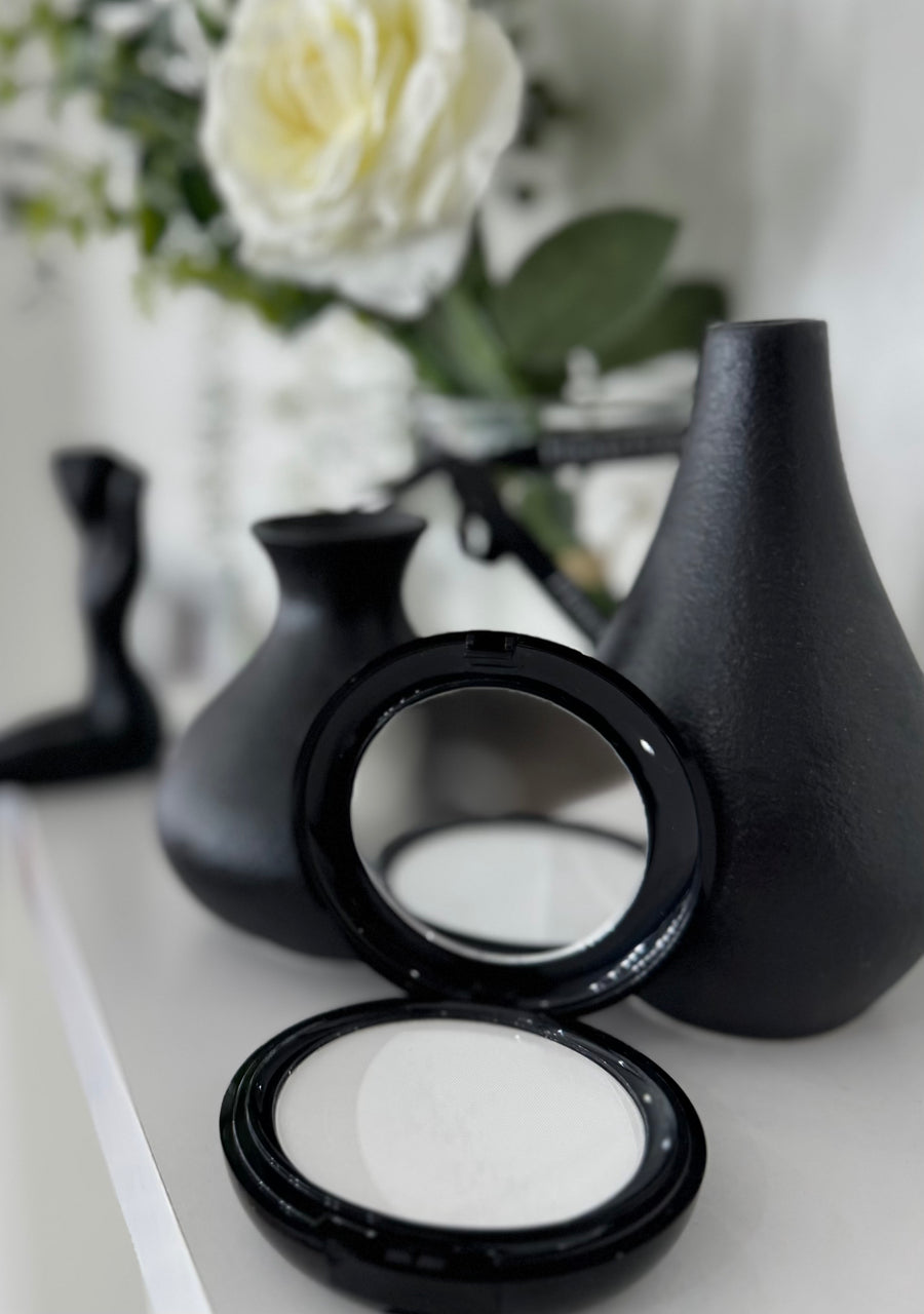 BLUR TOOL - OIL CONTROL PRESSED POWDER