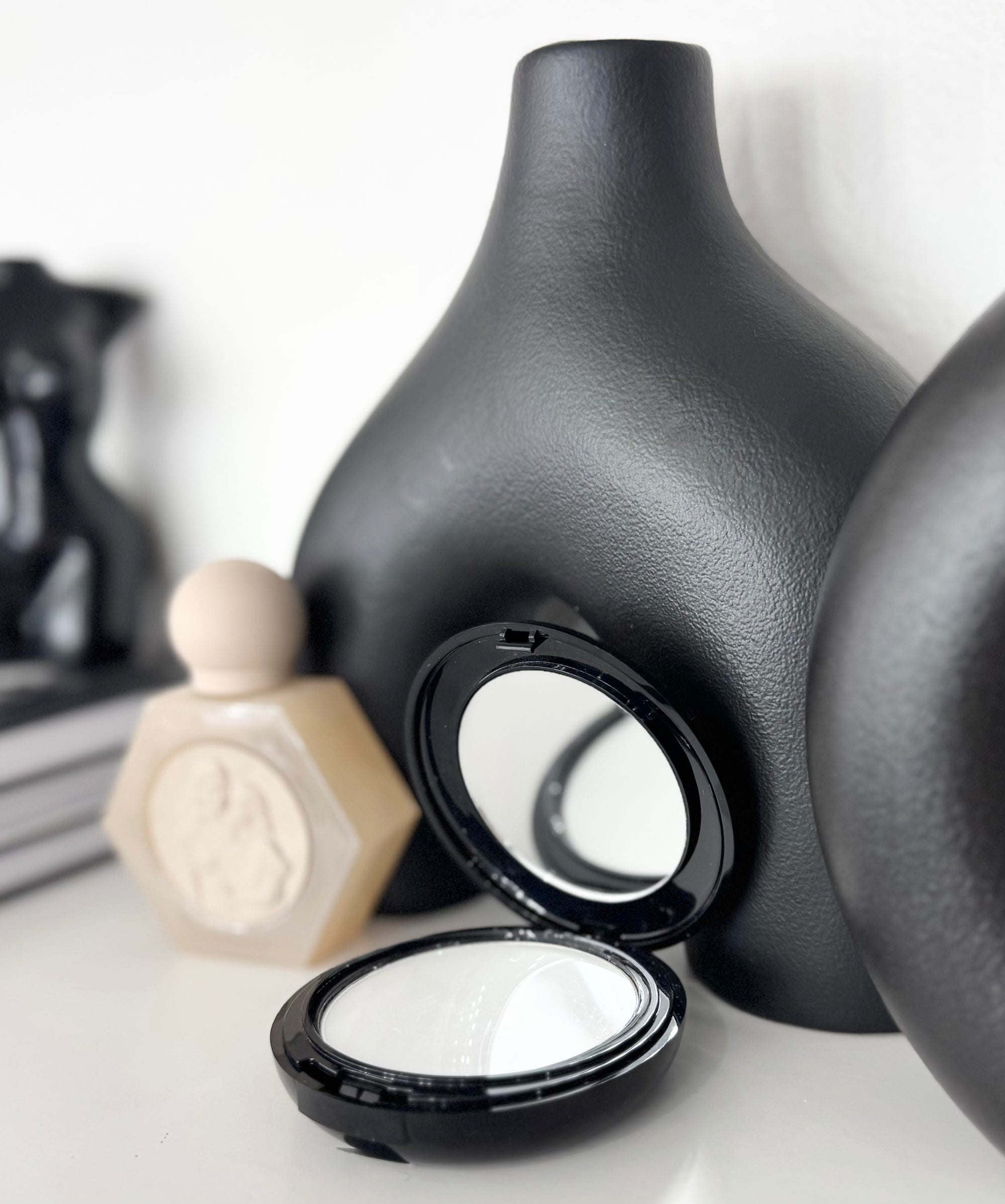 BLUR TOOL - OIL CONTROL PRESSED POWDER