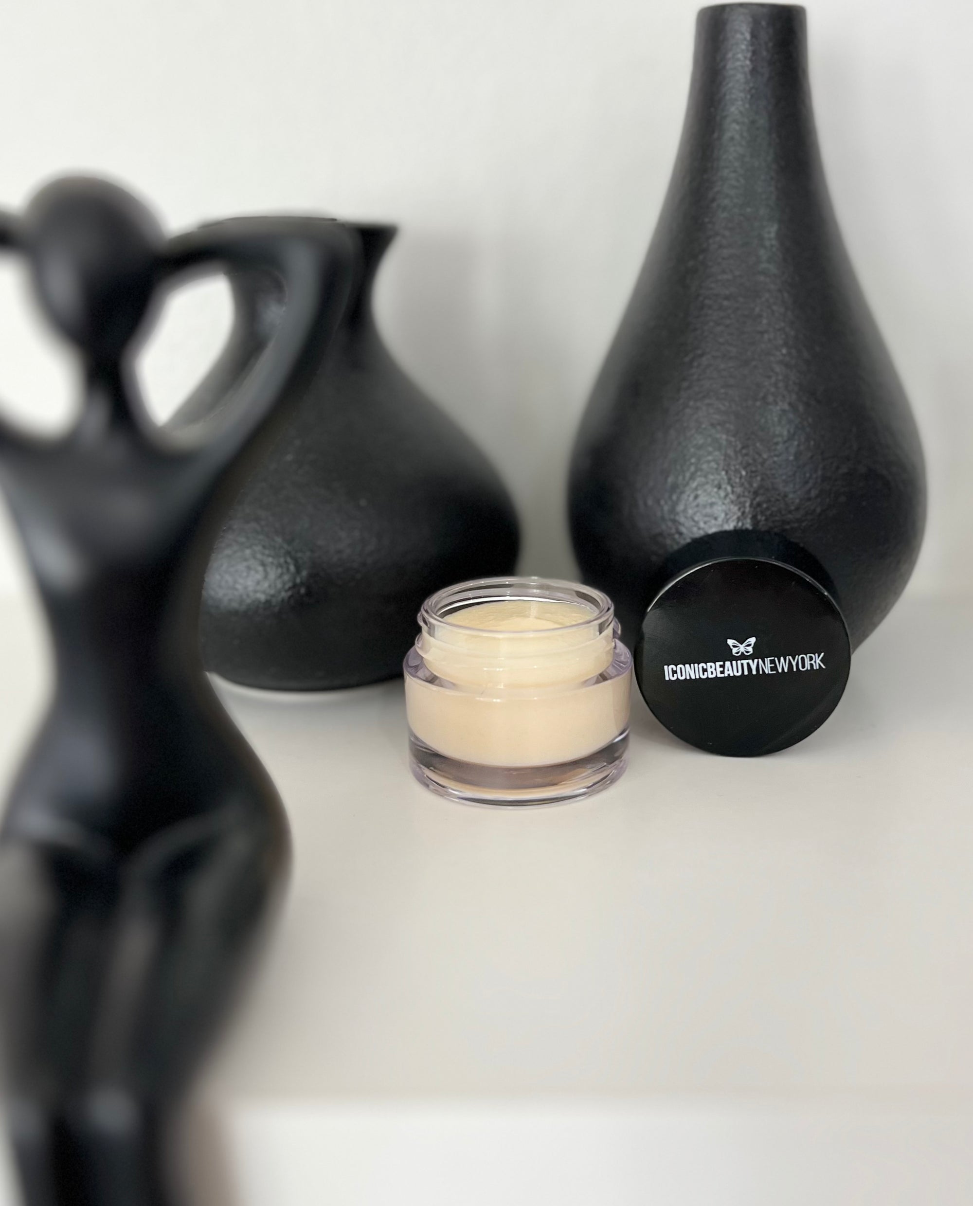 IBNY SUGAR SCRUB- KISS & TELL