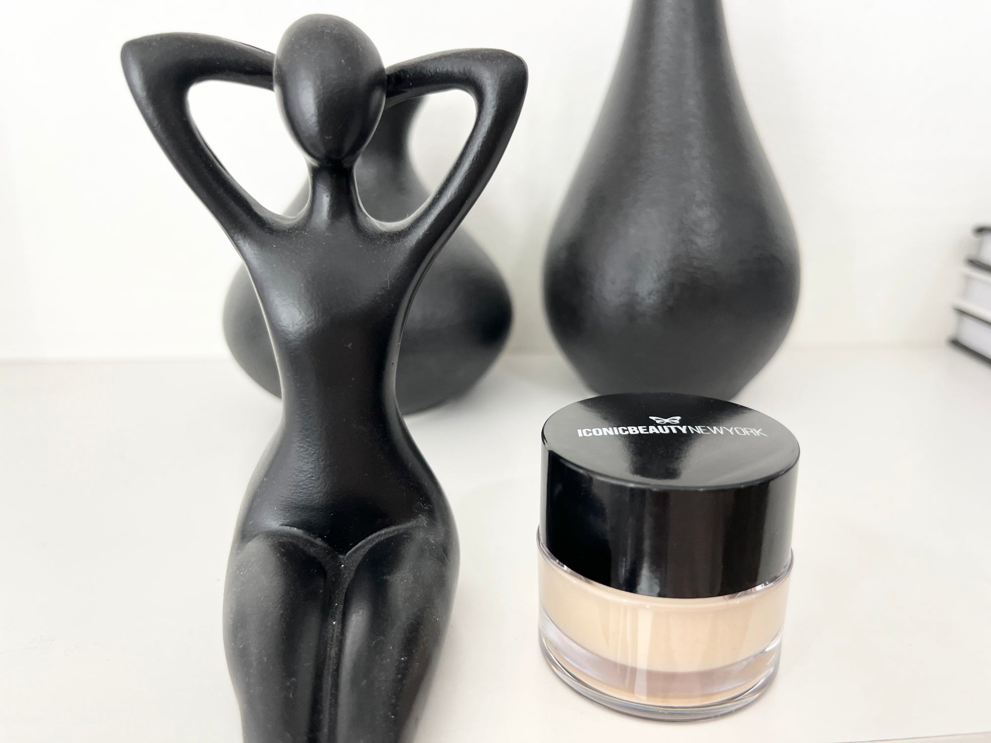 IBNY SUGAR SCRUB- KISS & TELL